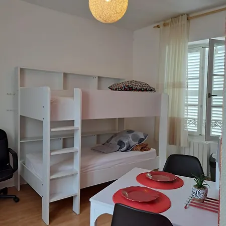 Confortable Centre Apartment *